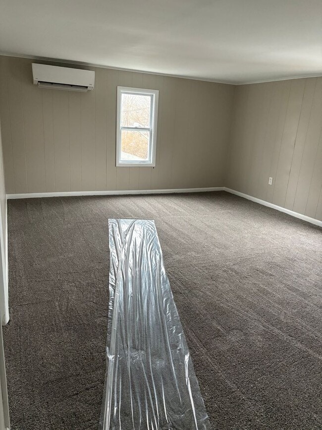 Building Photo - 1878 Spring Rd