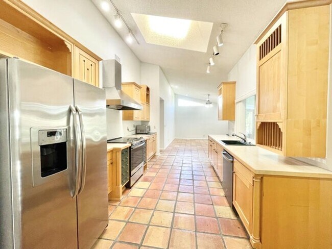 Building Photo - 11933 Waterwood Dr