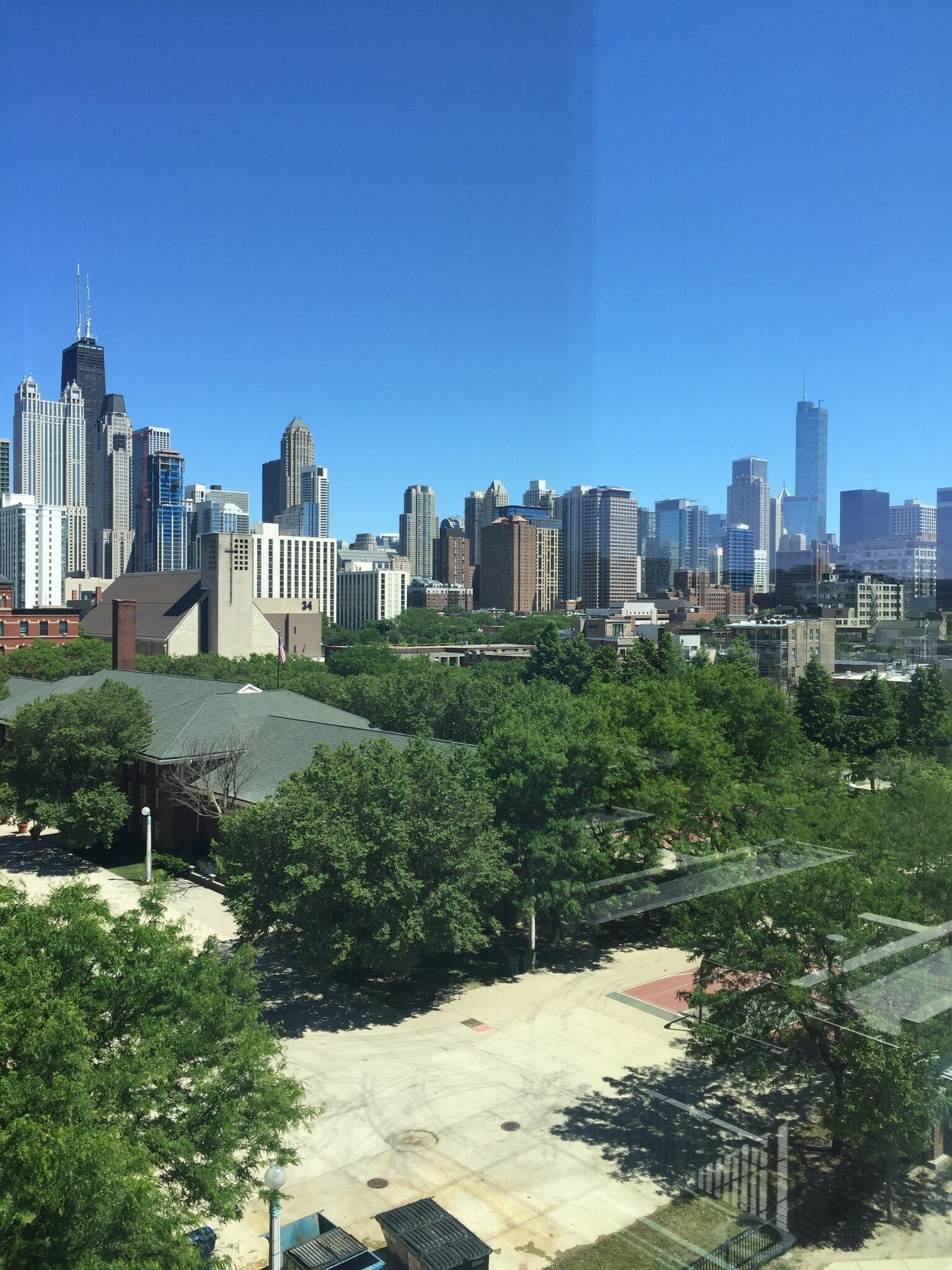 South-East View - 437 W Division St