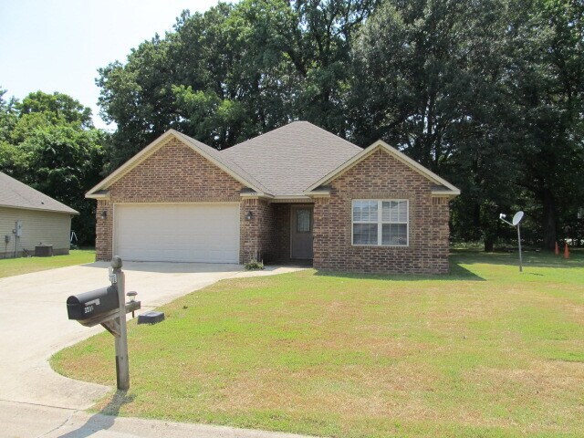 Building Photo - 3205 Horseshoe Cove