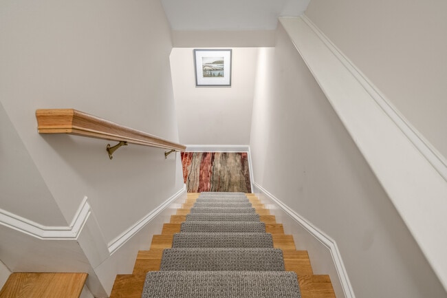 Building Photo - 53 Gables Dr