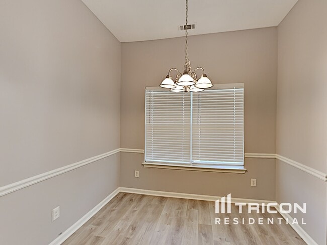 Building Photo - 2605 Thunder Basin Way