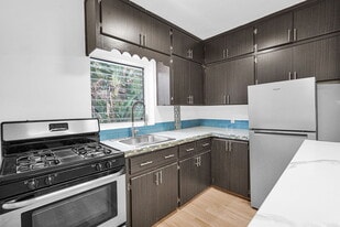 Building Photo - 749 NE 122nd St