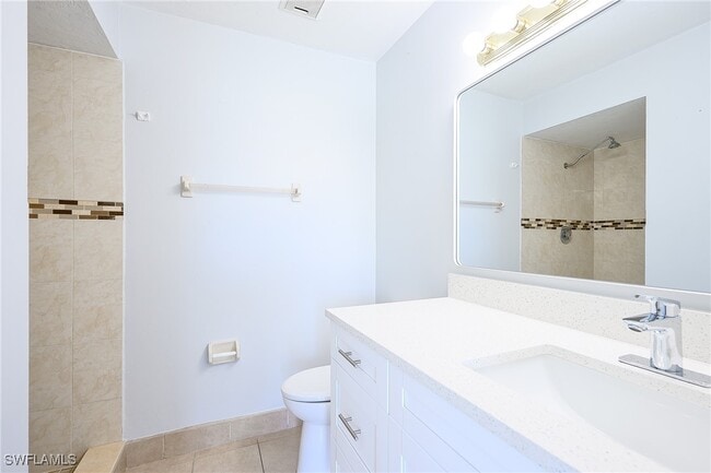 Building Photo - 26650 Southern Pines Dr
