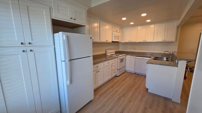 Building Photo - 1507 Brookvale Dr