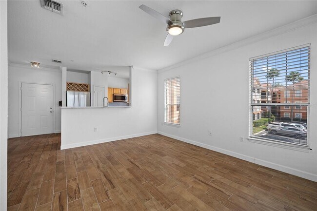 Building Photo - 5000 Culbreath Key Way
