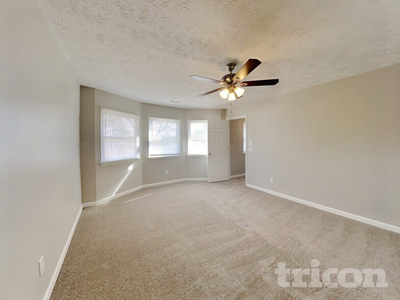 Building Photo - 145 Wispy Willow Dr