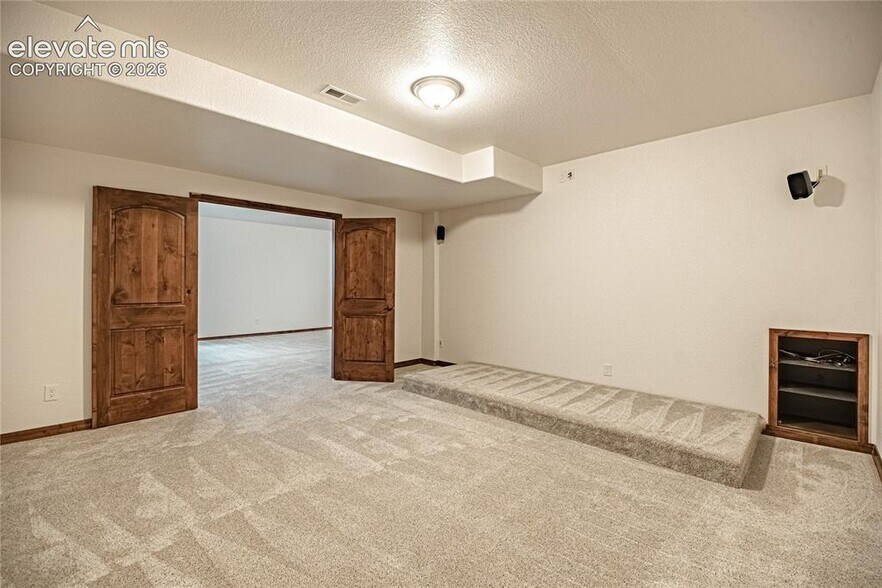 Building Photo - 11824 Black Hills Dr