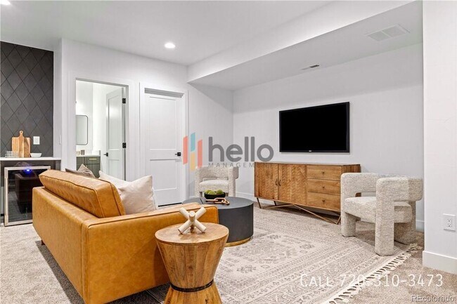 Building Photo - 1256 Newton St