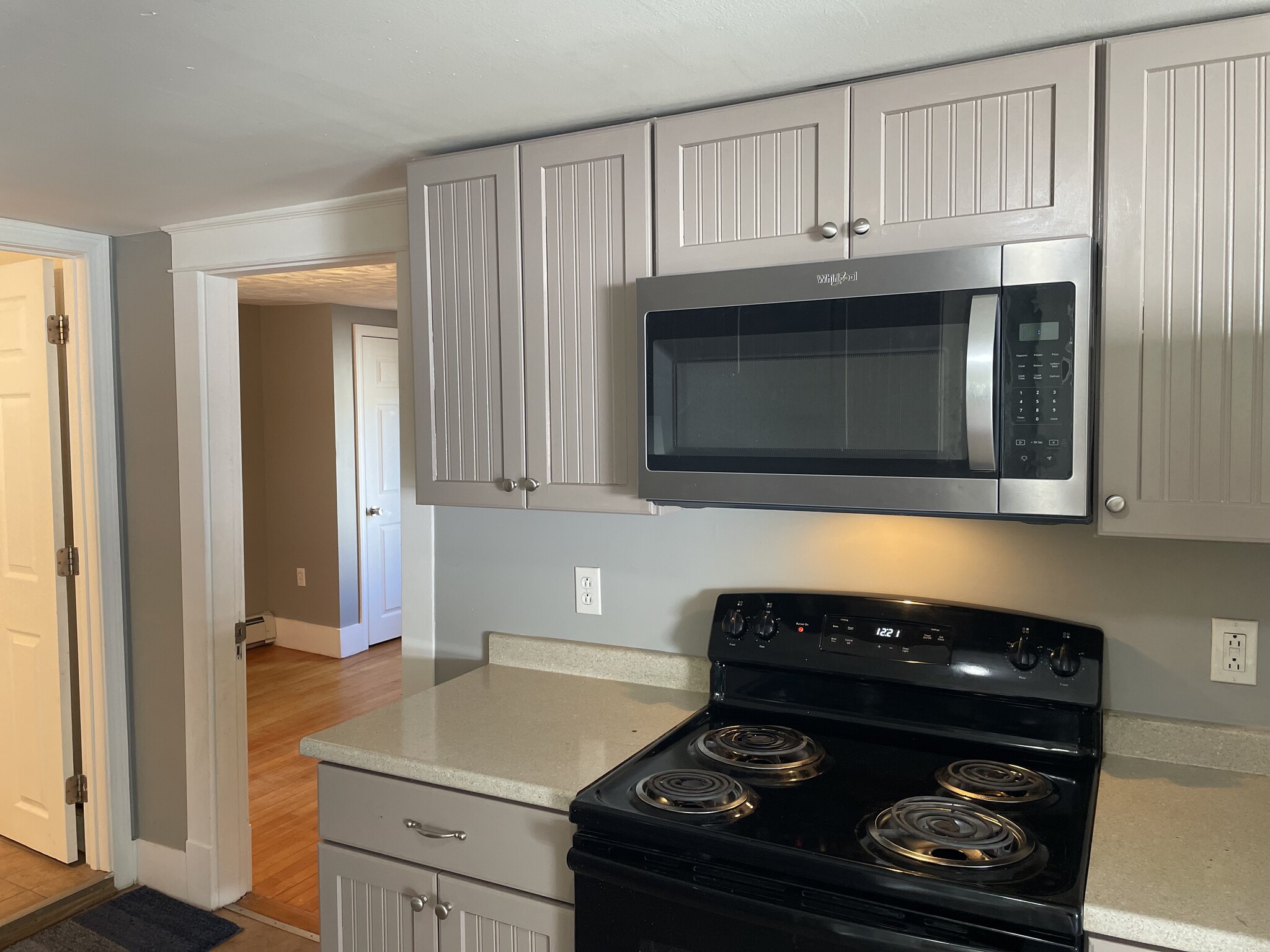 Building Photo - 6 York St