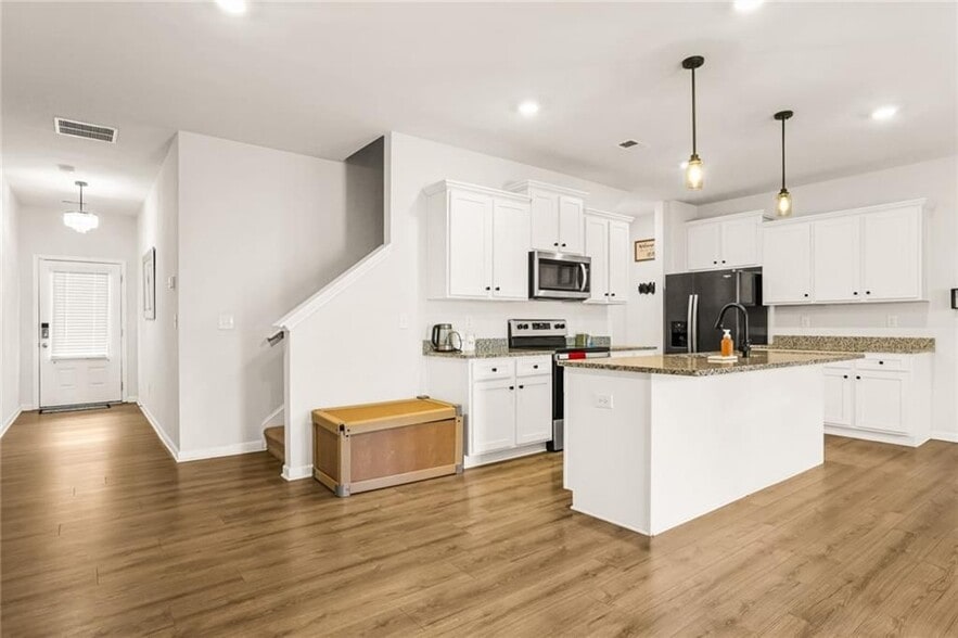 Building Photo - 4514 Fillmore Trl SW