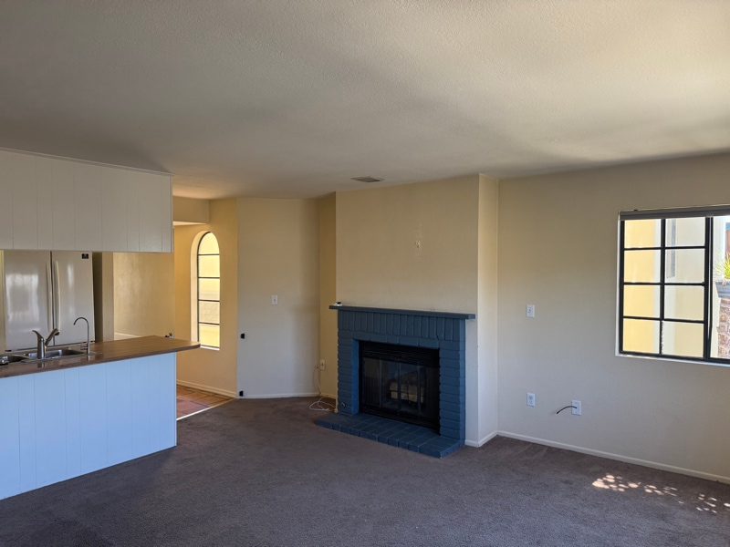 Building Photo - 1123 Pittsfield Ln