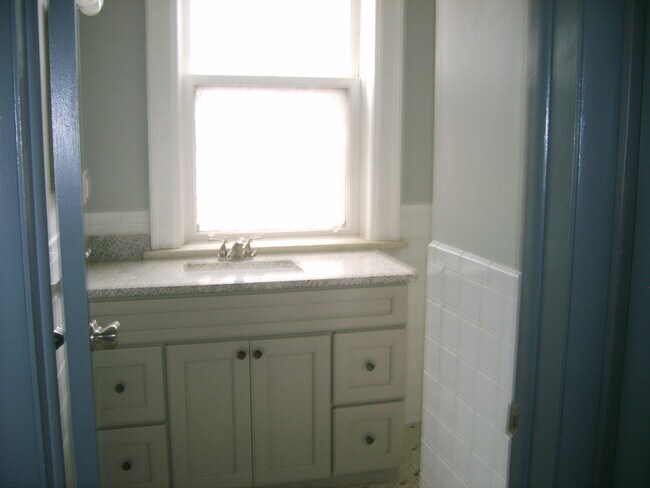 Building Photo - 110 Bidwell Pkwy