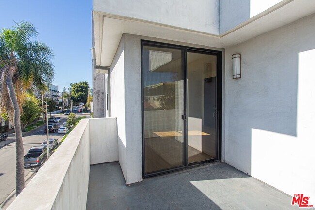 Building Photo - 8639 Whitworth Dr