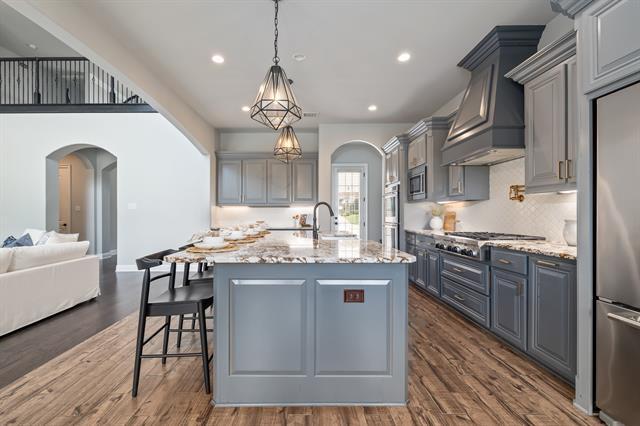 Building Photo - 204 Old Grove Rd