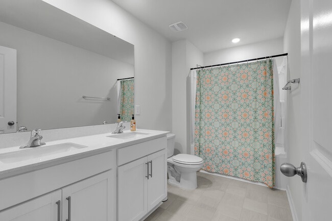 Building Photo - 1011 Yellowwood Aly