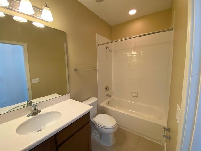 Building Photo - 1024 Parma Cir