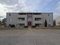 Building Photo - 2-Bedroom Apartment in Southwest Champaign