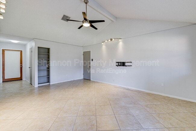 Building Photo - 5911 Chrystell Ln