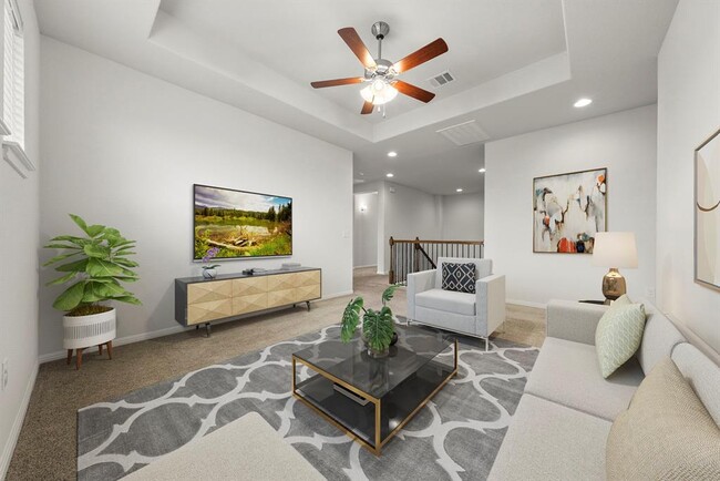 Building Photo - 713 Kingston Pl