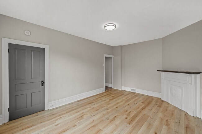 Building Photo - Beautiful 2 bedroom home in Homestead available August 1!