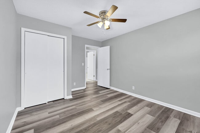 Building Photo - 134 Dave Dr