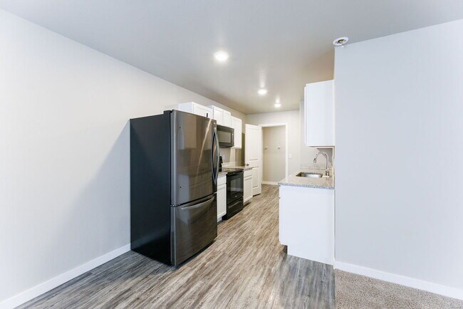 Building Photo - Beautiful 3 Bedroom 2 Bath Home in Frenship ISD!