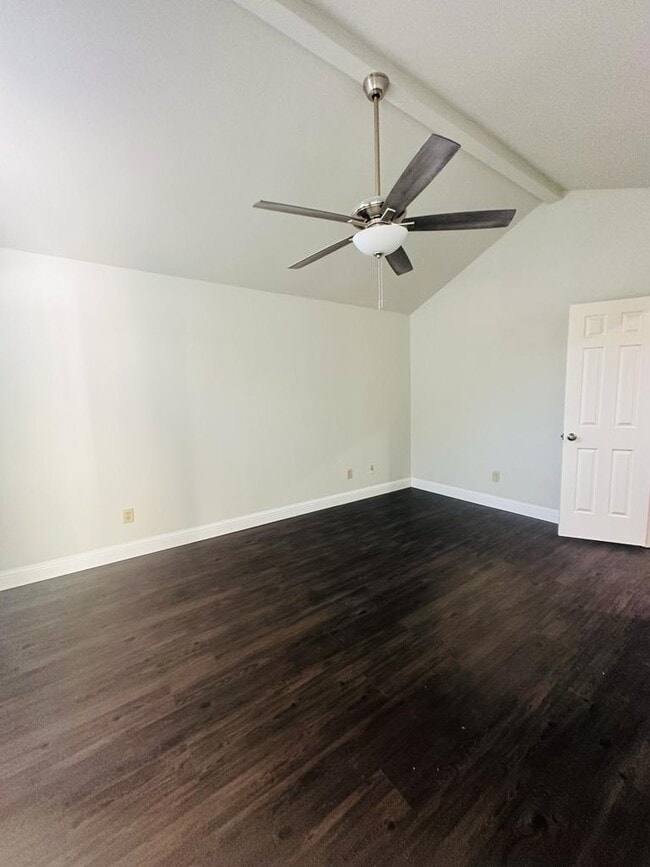 Master bedroom with double doors - 627 Mountain Side Dr