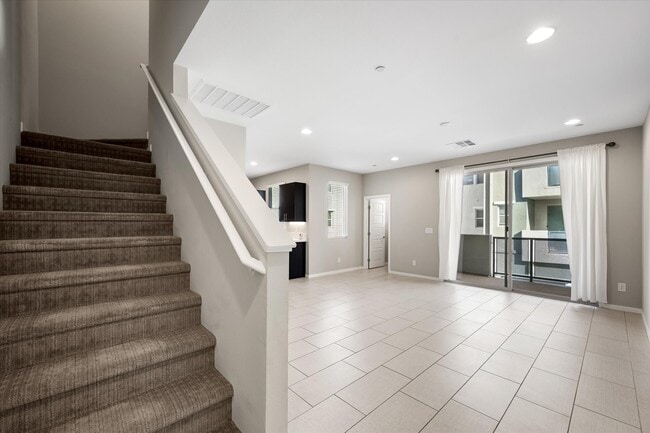 Building Photo - 11236 Rainbow Peak Ave