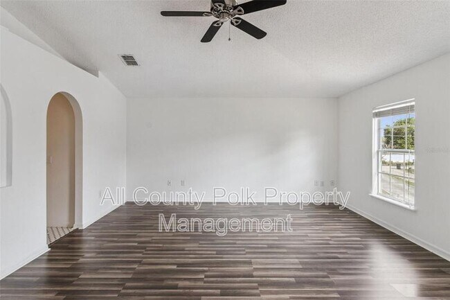 Building Photo - 455 Danube Dr