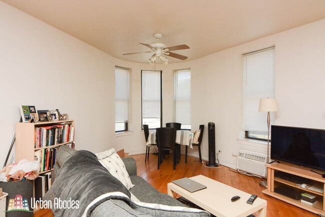 Building Photo - 3941 N Monticello Ave