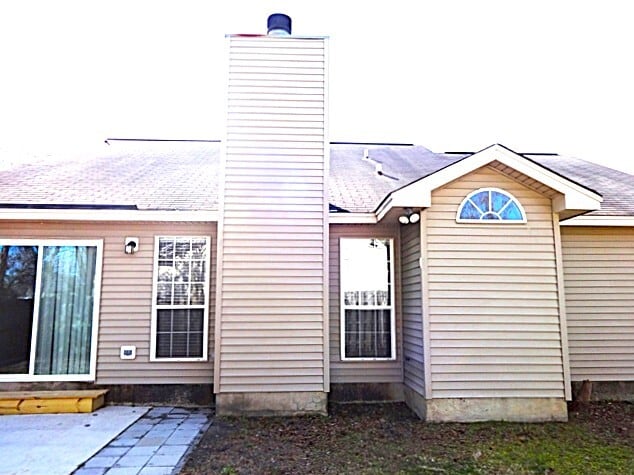 Building Photo - 8540 Brookforest Dr