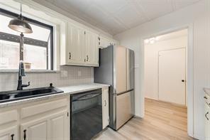 Building Photo - 3905 Lynnwood Dr