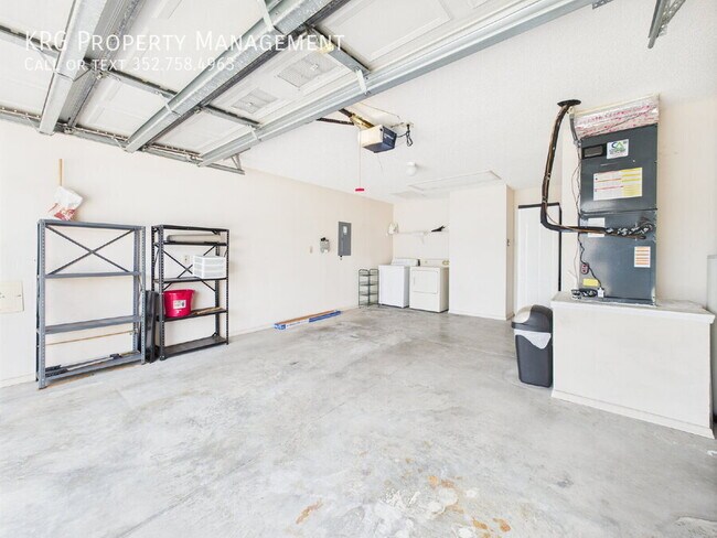 Building Photo - 480 Hildalgo Dr