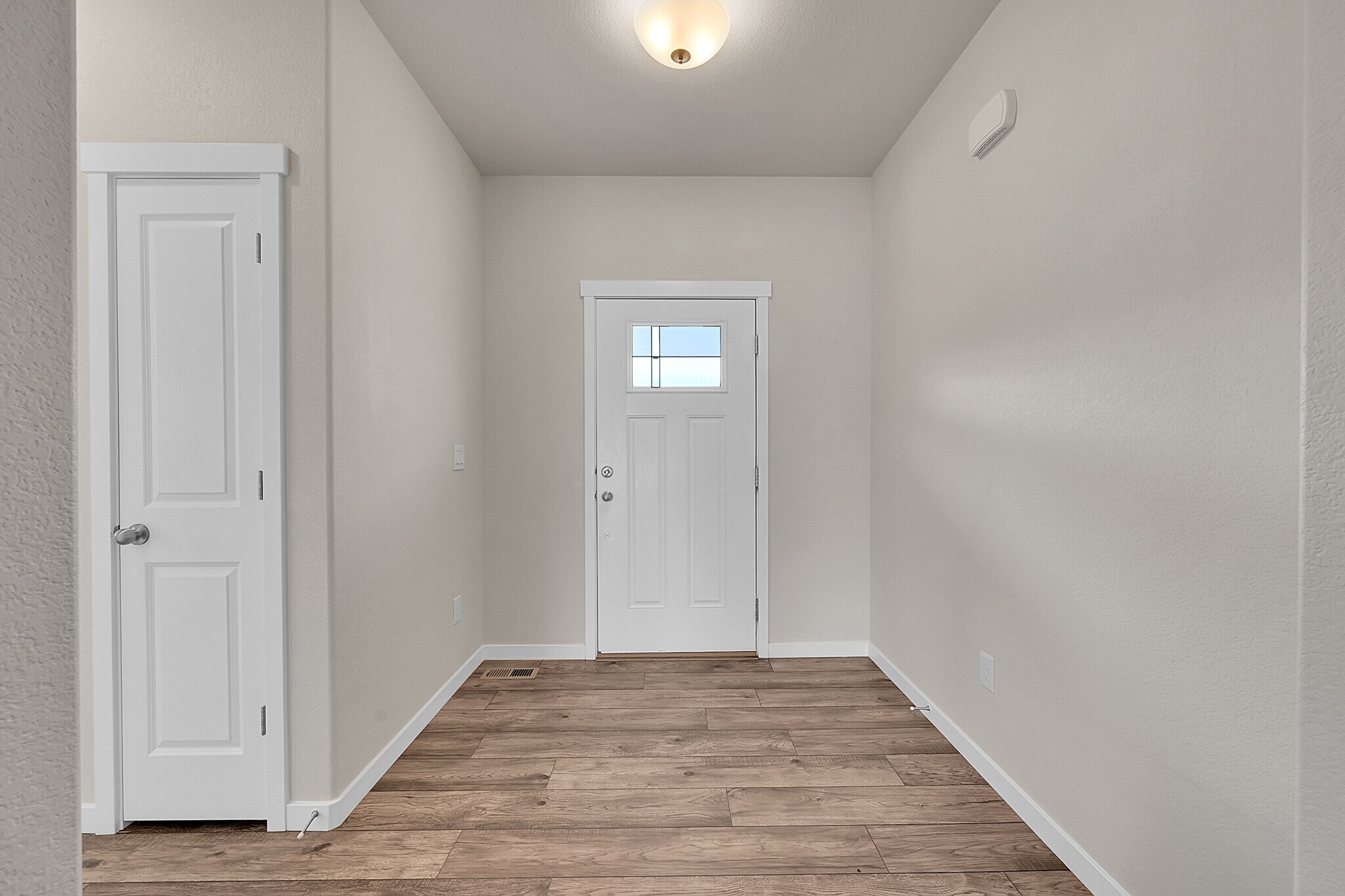 Building Photo - 16556 Hallmark Trl