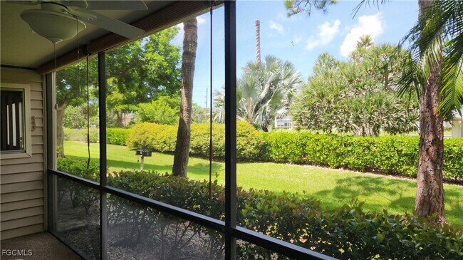 Building Photo - 8151 S Woods Cir