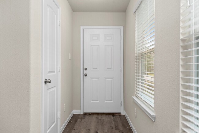 Building Photo - 3608 Cub Dr