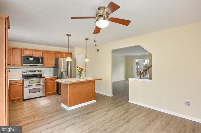 Building Photo - 1838 Oxford Square