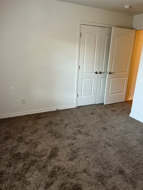 Building Photo - 180 Toni Ln