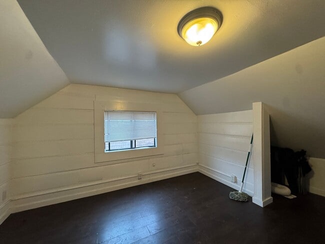 Building Photo - Guadalupe Vega Nolasco