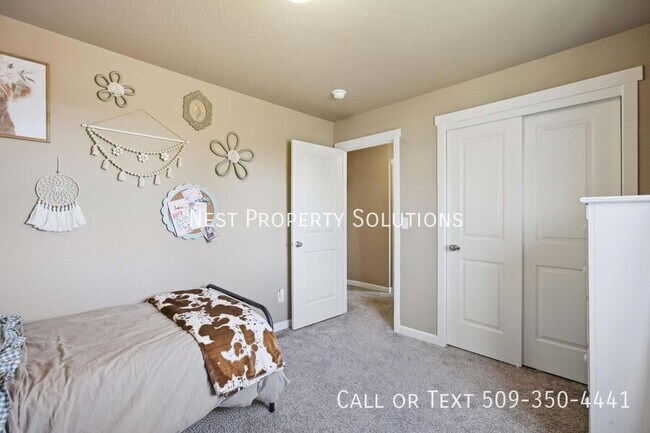 Building Photo - 1111 Hilltop Ave NE