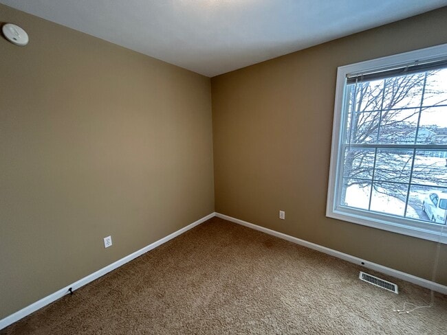 Building Photo - 1020 Katra Ln