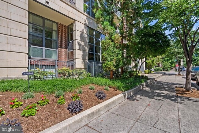 Building Photo - 2020 12th St NW