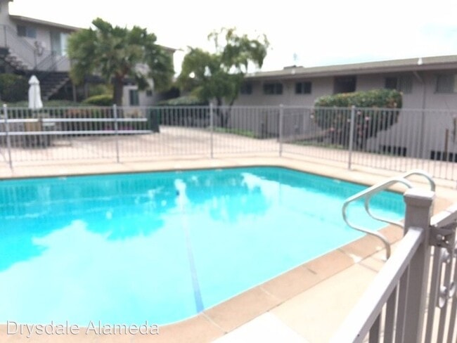 Building Photo - 1170 9th St