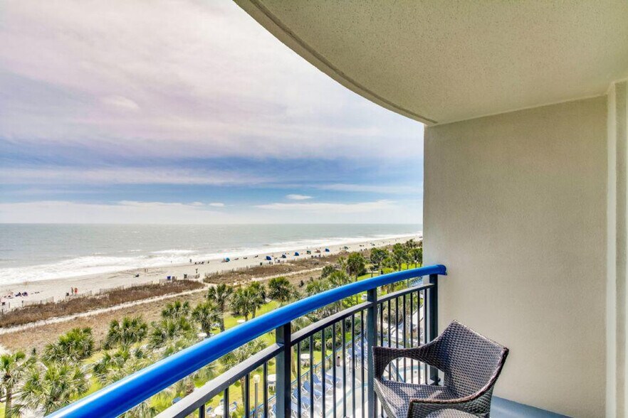 Building Photo - 2301 N Ocean Blvd