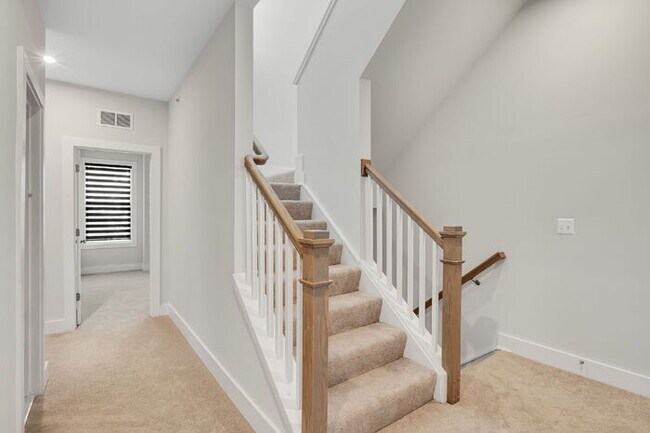 Building Photo - For Rent: Spacious 3-Bedroom Condo in the Heart of Richmond