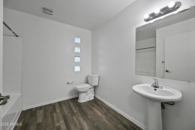 Building Photo - 3065 N 67th Ave