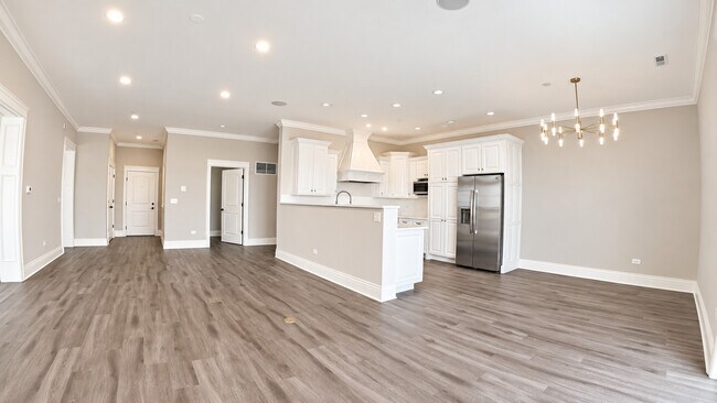 Building Photo - 10765 Clock Tower Dr