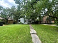 Building Photo - 3610 Gramercy St