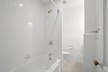 Building Photo - 255 Beacon St